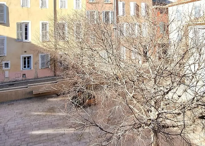 La Cle Escale Bleue, Route Du Parcours Des Arts Ppat